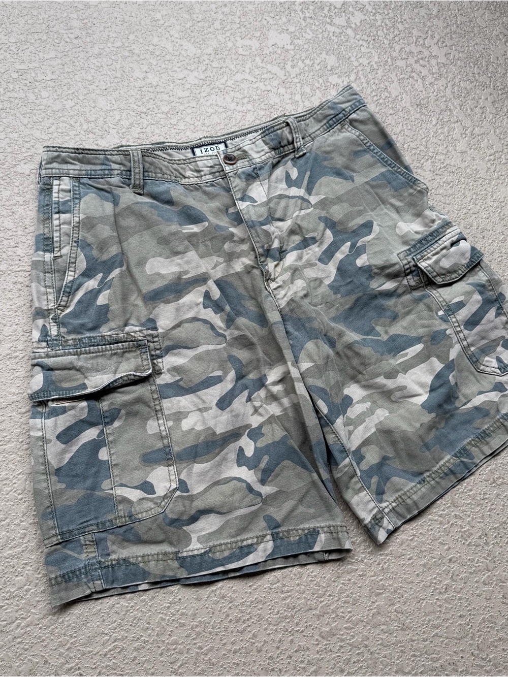 Izod Men's Camouflage Cargo Shorts in Gray and Green